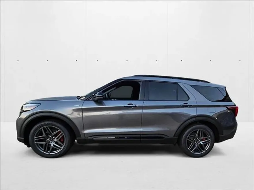 2025 Ford Explorer ST-Line photo 1