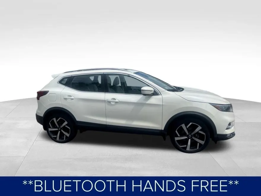 2021 Nissan Rogue Sport SL photo 1