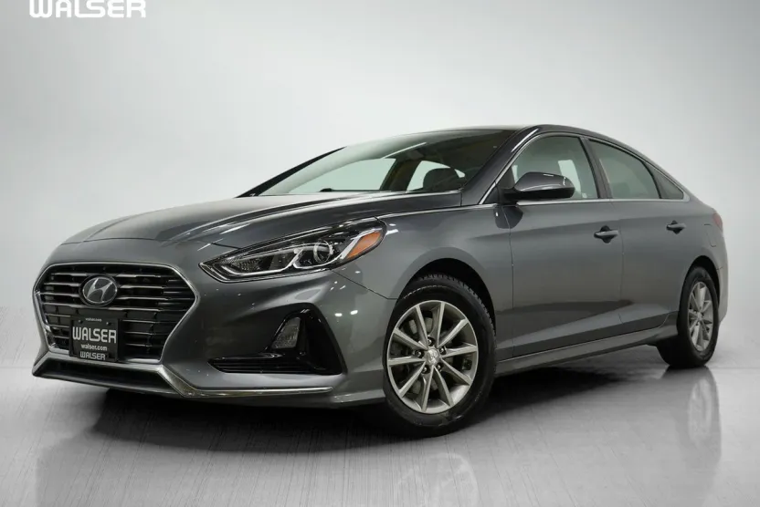 2018 Hyundai Sonata SE photo 1