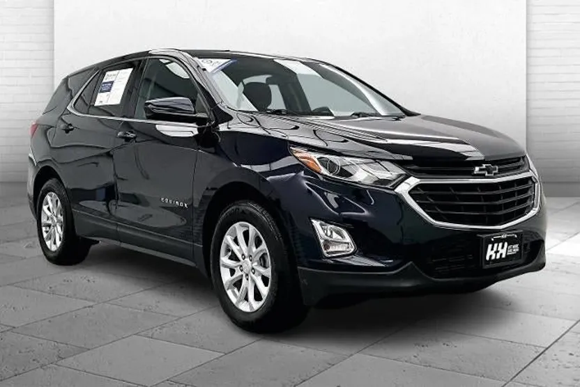 2020 Chevrolet Equinox LT photo 1
