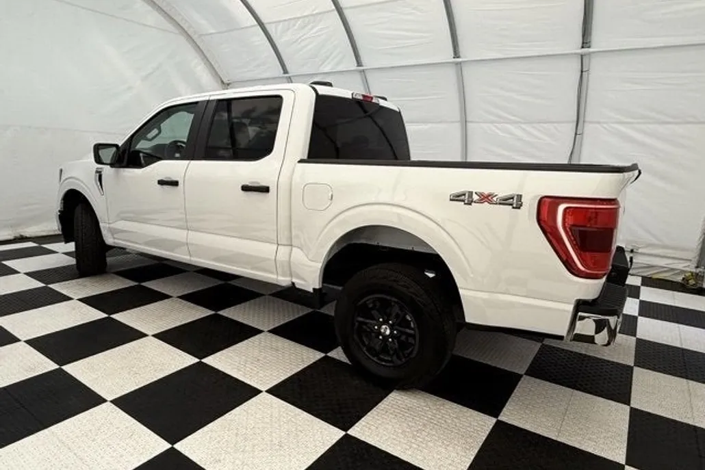 2023 Ford F-150 XLT photo 1