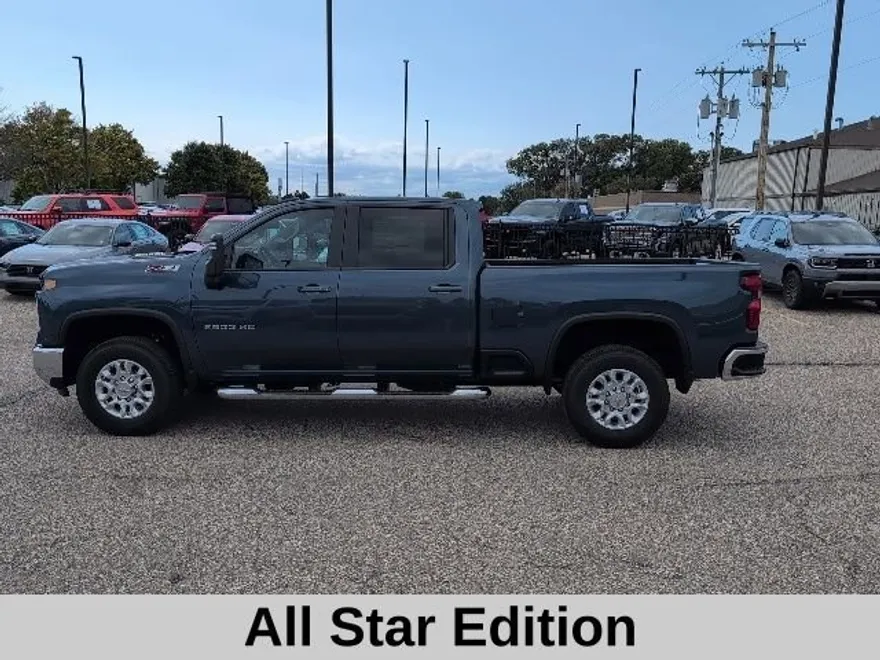 2026 Chevrolet Silverado 2500HD LT photo 1