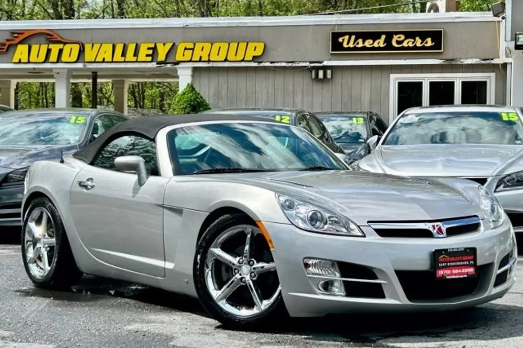 2008 Saturn Sky Convertible photo 1