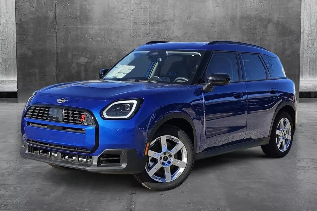 2025 Mini Countryman ALL4 Signature photo 1