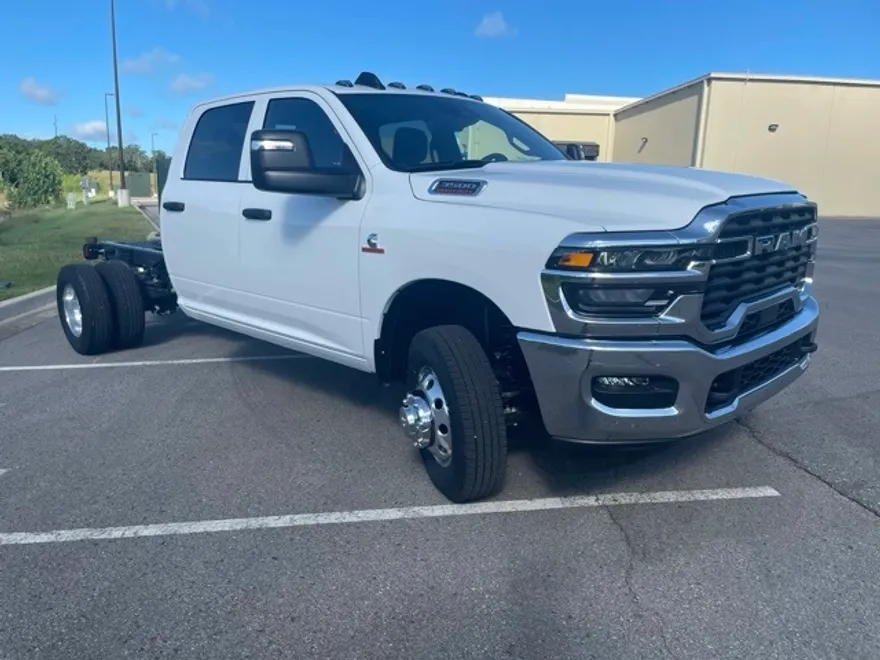 2025 Ram 3500 Tradesman photo 1