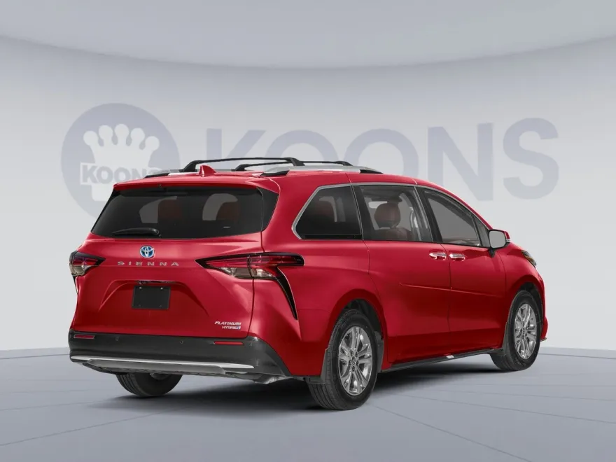 2025 Toyota Sienna Platinum photo 1