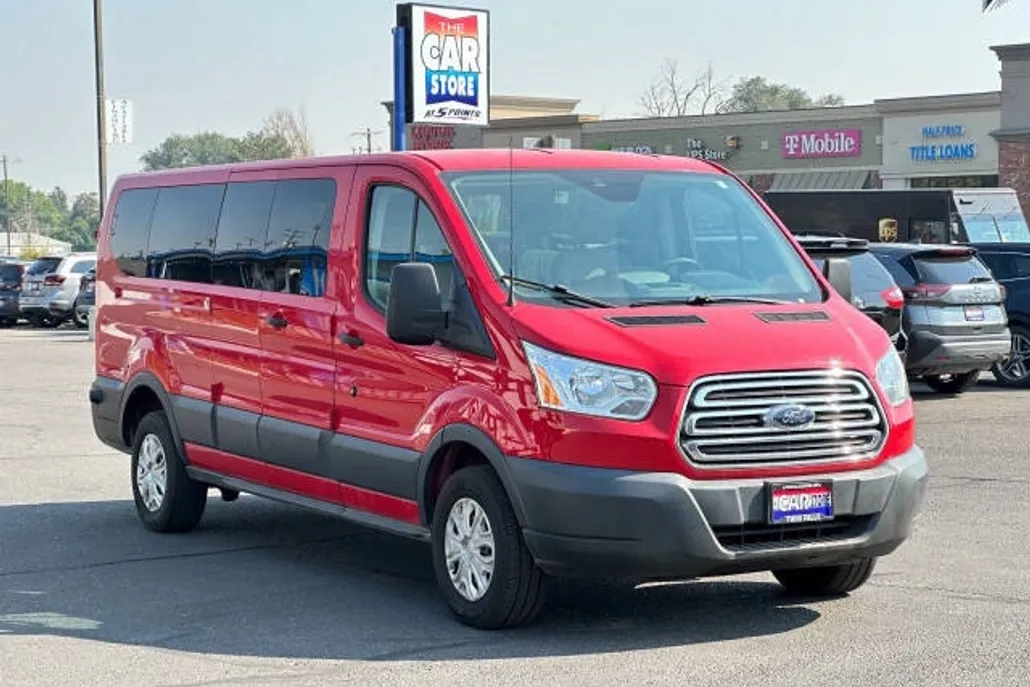 2015 Ford Transit XLT Passenger photo 1