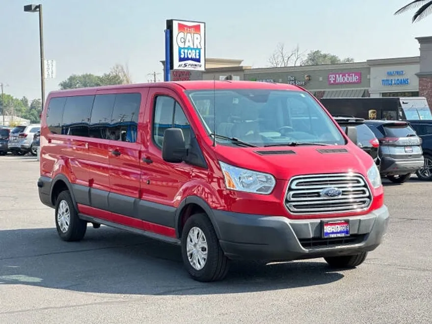 2015 Ford Transit XLT Passenger photo 1