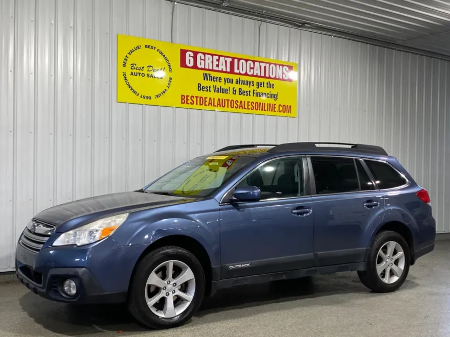 2013 Subaru Outback 2.5i Premium photo 1
