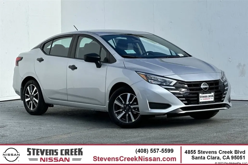 2025 Nissan Versa 1.6 S photo 1