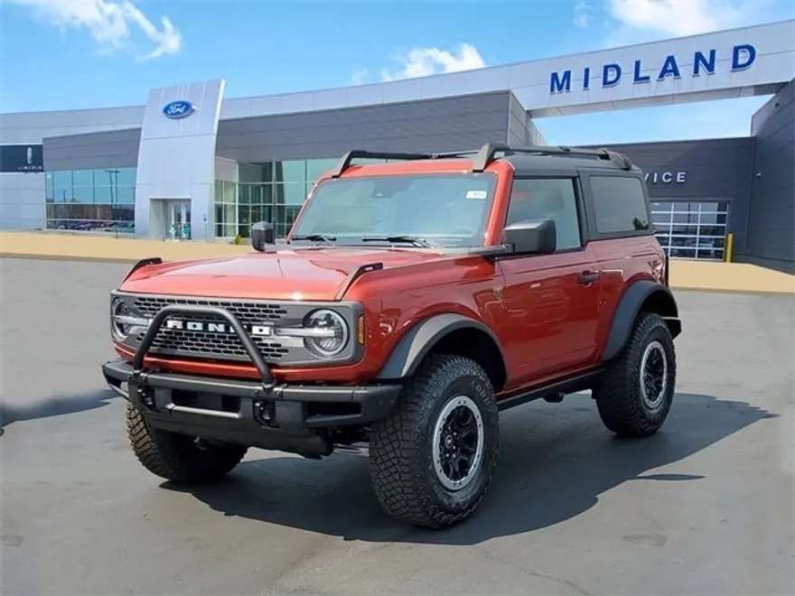 2024 Ford Bronco Badlands photo 1