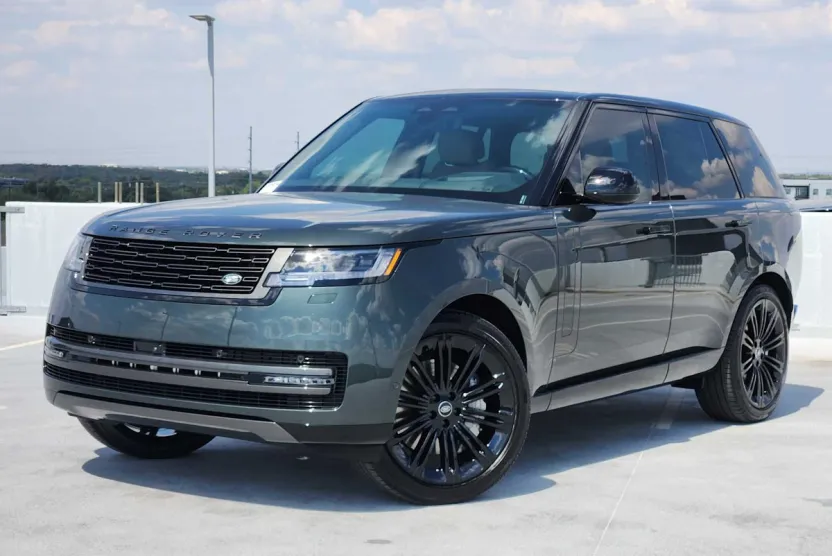 2025 Land Rover Range Rover SE photo 1