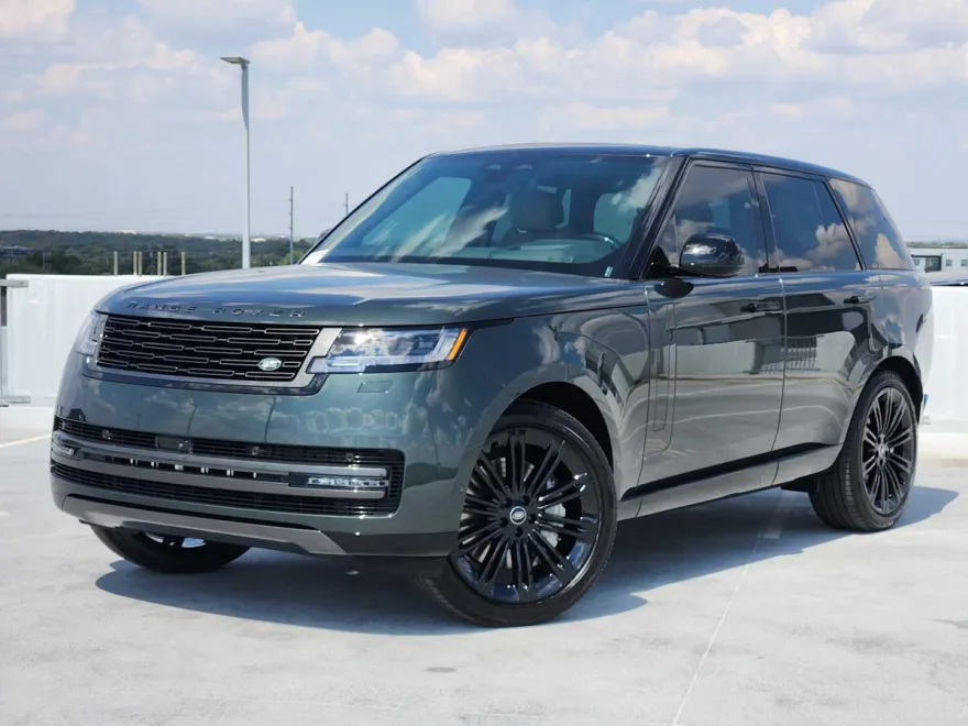 2025 Land Rover Range Rover SE photo 1