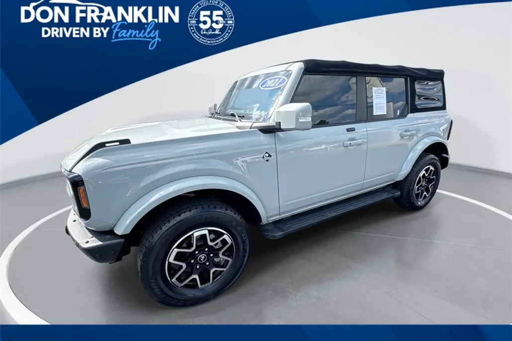 2021 Ford Bronco Outer Banks photo 1