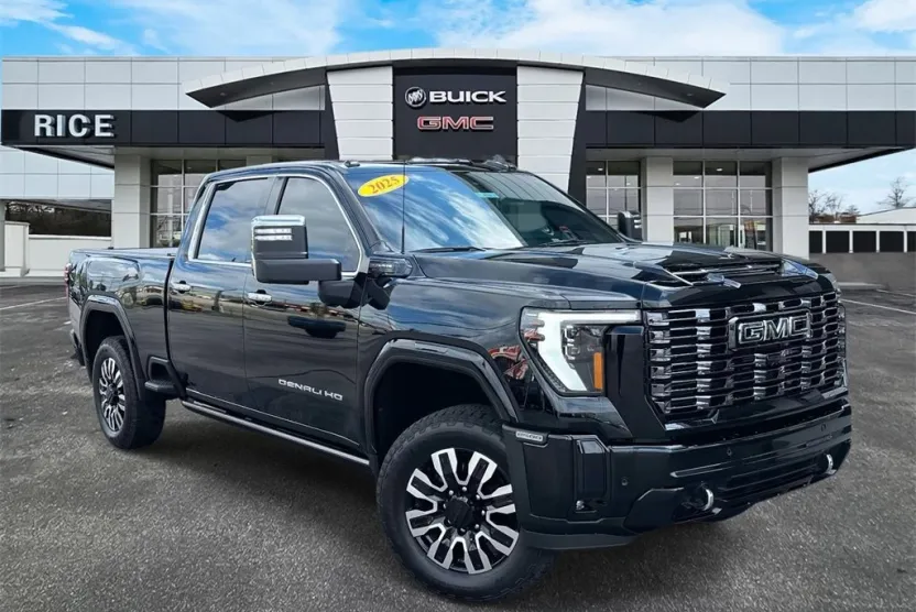 2025 Gmc Sierra 2500 HD Denali Ultimate photo 1