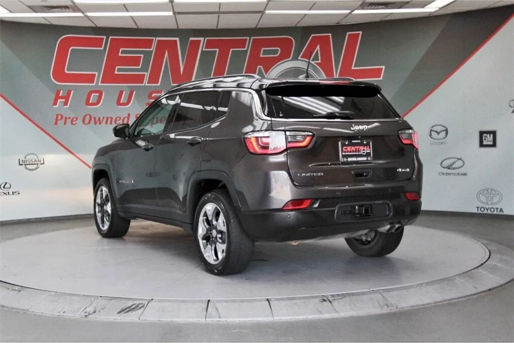 2018 Jeep Compass Limited photo 1