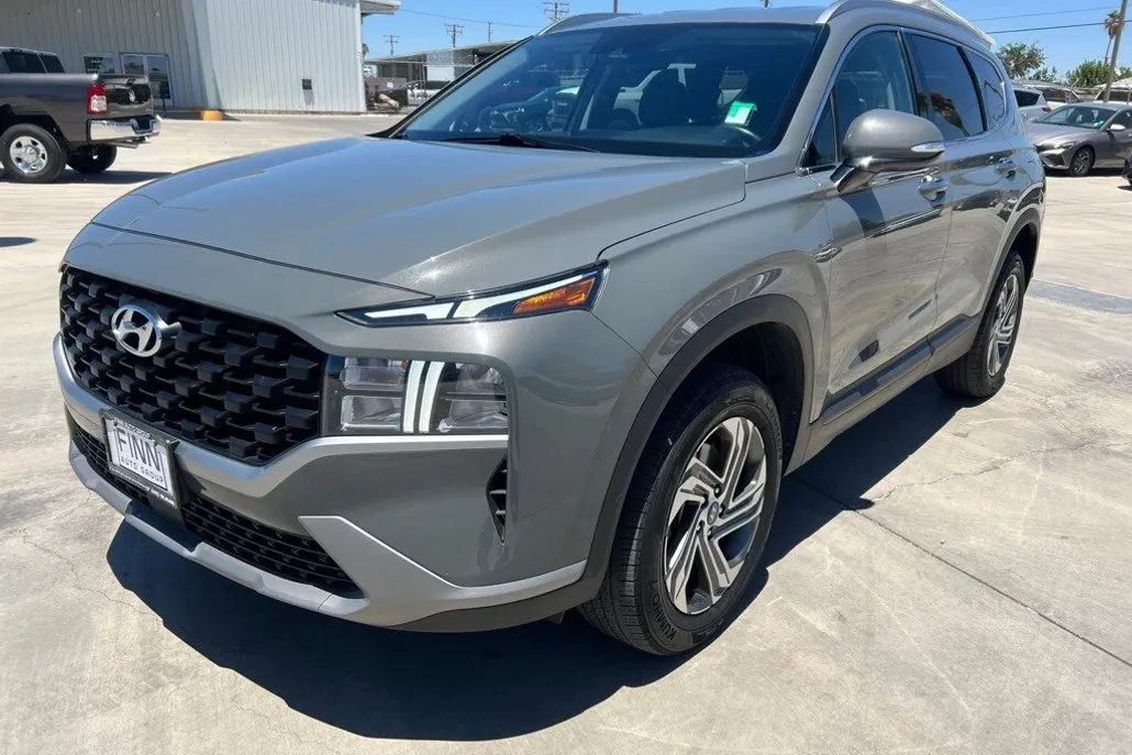2023 Hyundai Santa Fe SEL photo 1