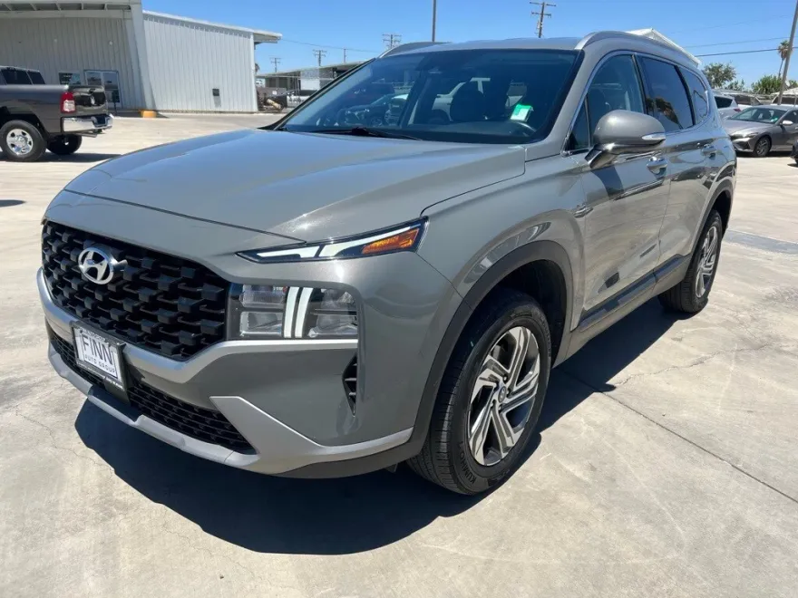 2023 Hyundai Santa Fe SEL photo 1