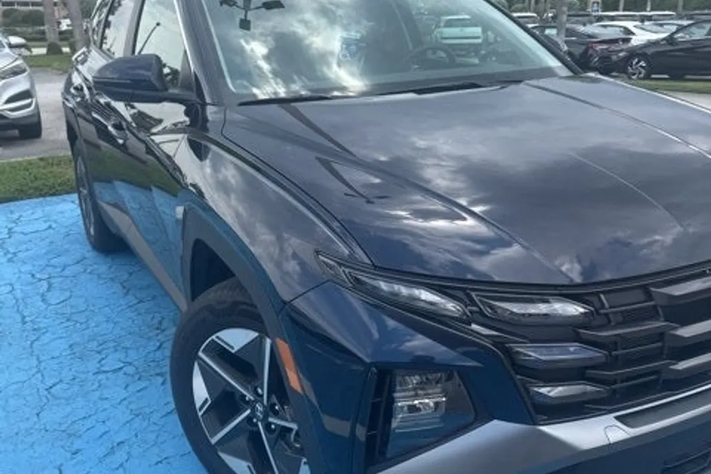 2025 Hyundai Tucson Hybrid SEL Convenience photo 1