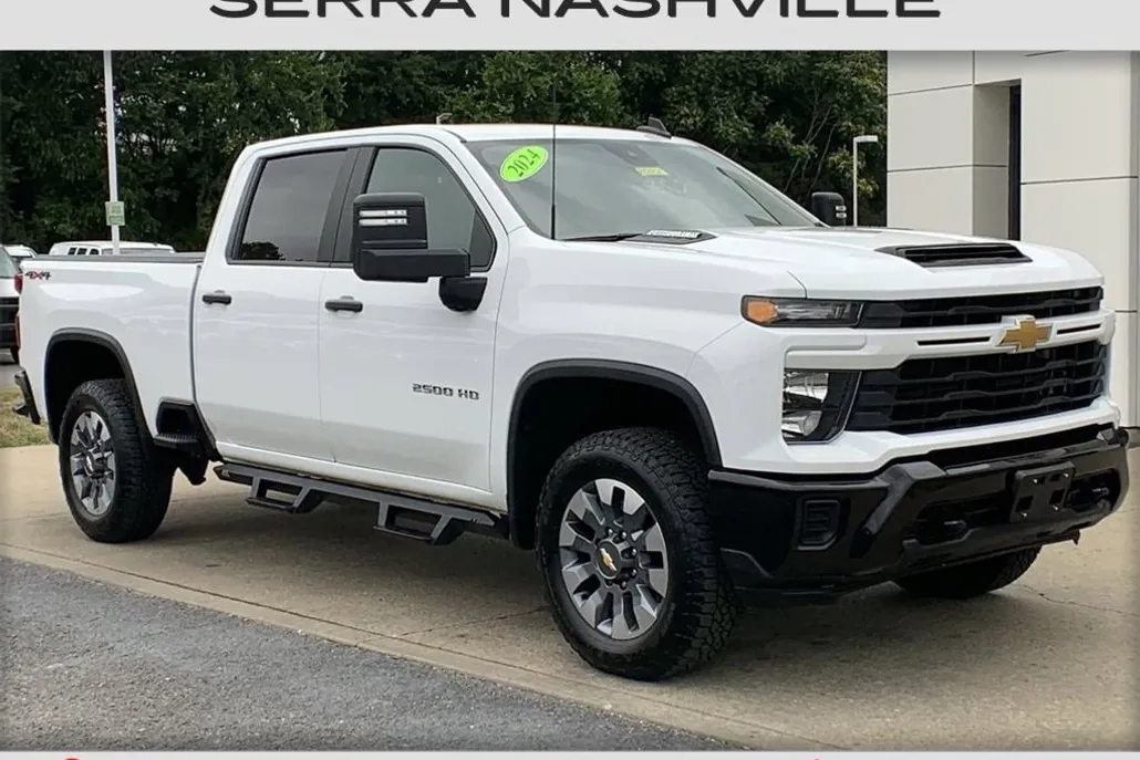 2024 Chevrolet Silverado 2500HD Custom photo 1
