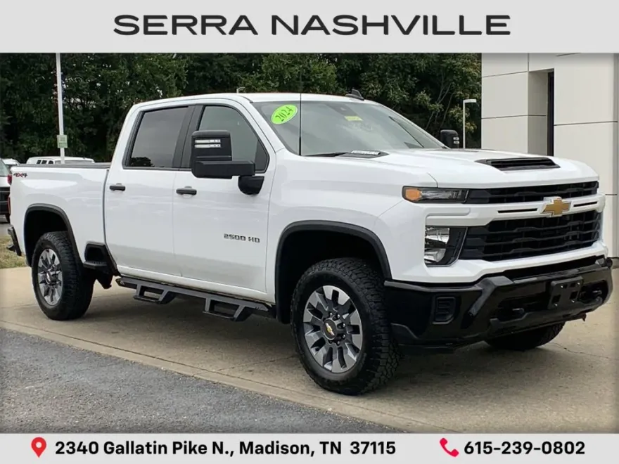 2024 Chevrolet Silverado 2500HD Custom photo 1