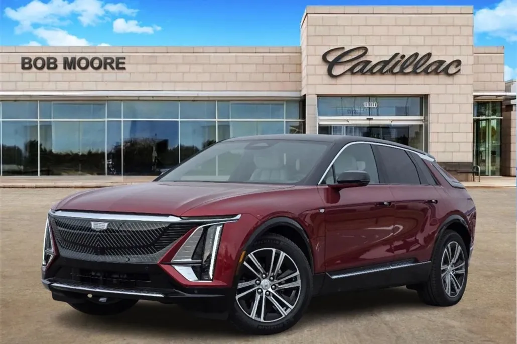 2025 Cadillac Lyriq Luxury photo 1