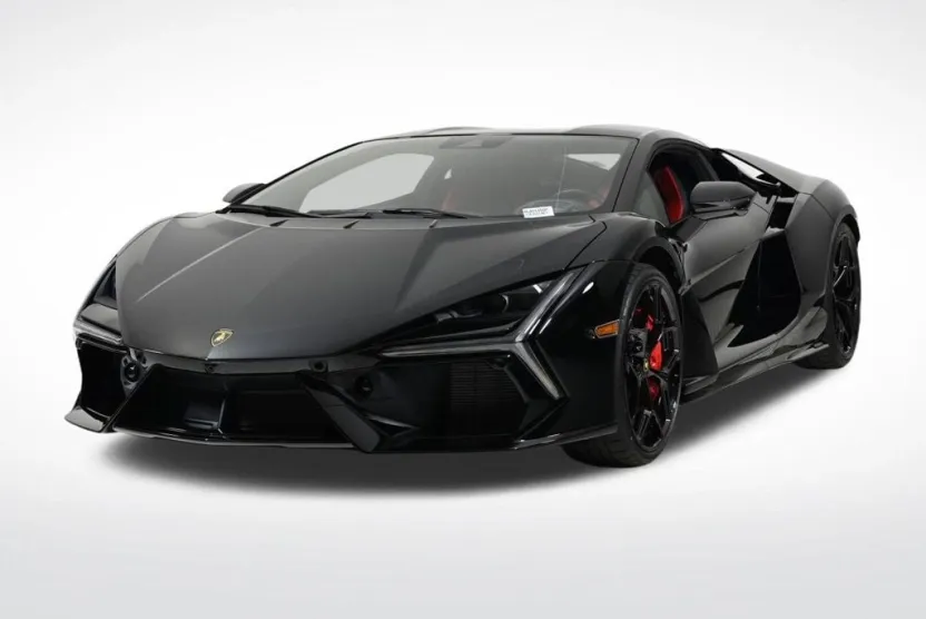 2024 Lamborghini Revuelto photo 1