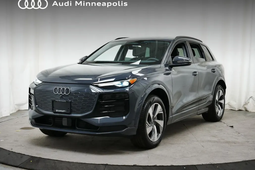 2025 Audi Q6 E-tron Premium photo 1