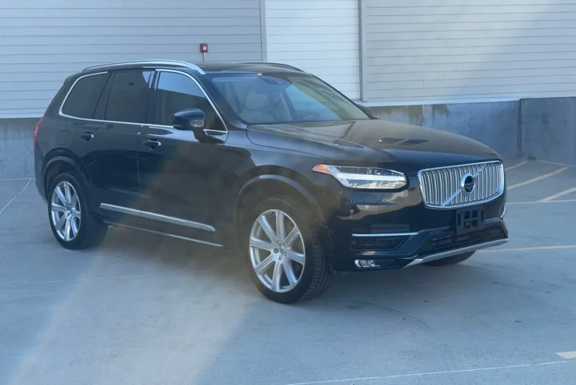 2018 Volvo XC90 T6 Inscription photo 1