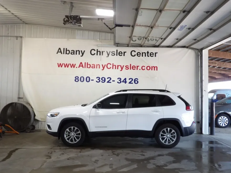 2022 Jeep Cherokee Latitude Lux photo 1