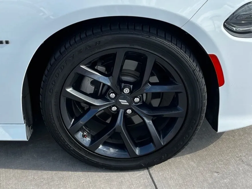2022 Dodge Charger R/T photo 1