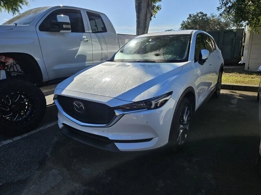 2021 Mazda CX-5 Signature photo 1