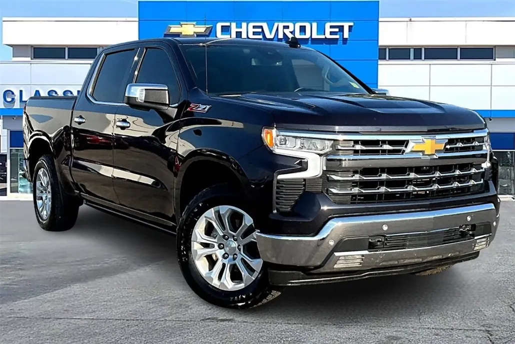 2022 Chevrolet Silverado 1500 LTZ photo 1