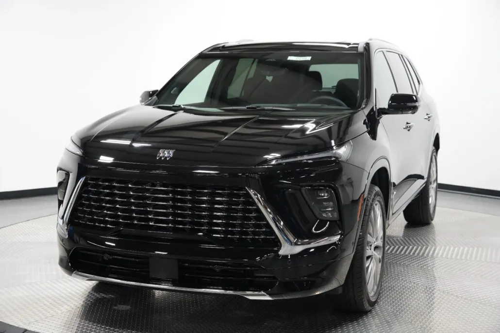 2026 Buick Enclave Avenir photo 1