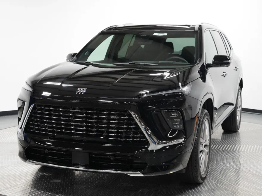 2026 Buick Enclave Avenir photo 1