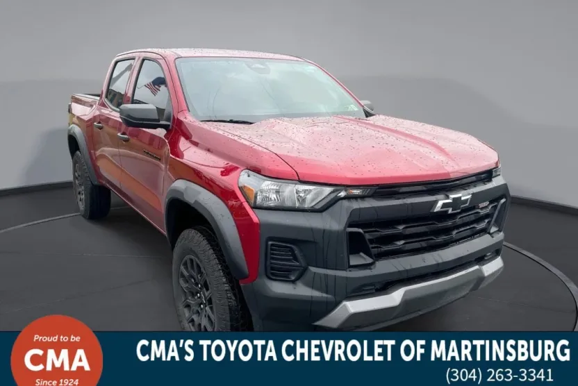2024 Chevrolet Colorado Trail Boss photo 1