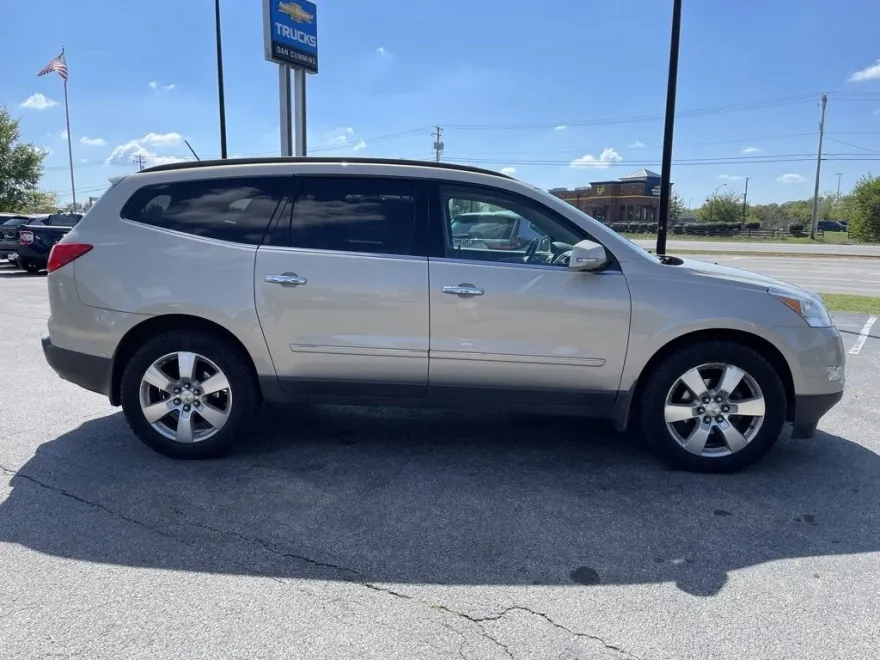 2012 Chevrolet Traverse LTZ photo 1