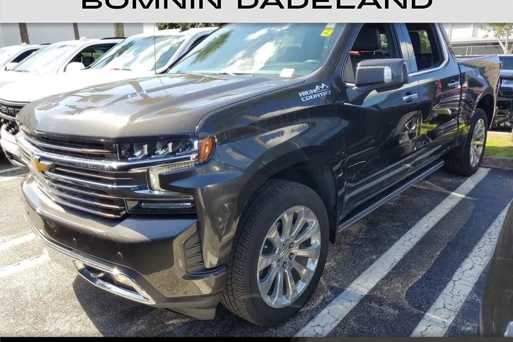 2022 Chevrolet Silverado 1500 High Country photo 1