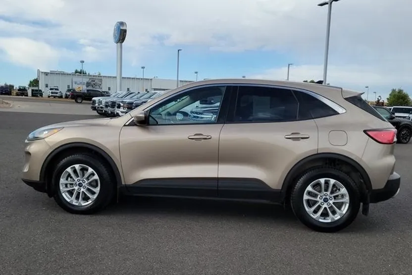 2020 Ford Escape SE photo 1