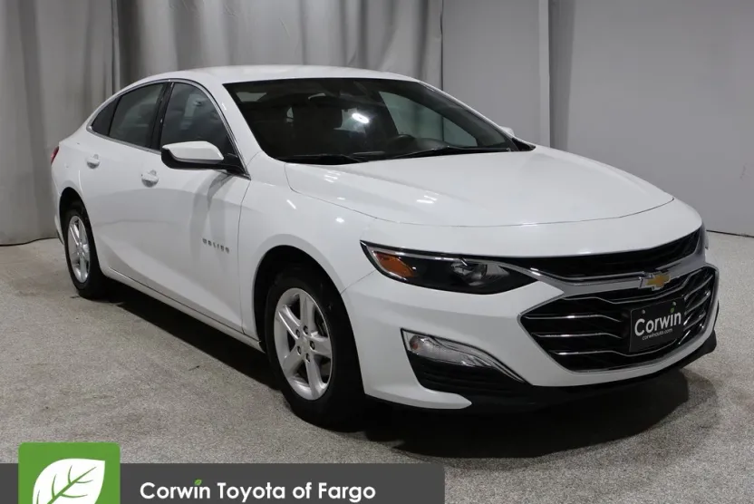 2024 Chevrolet Malibu LS photo 1
