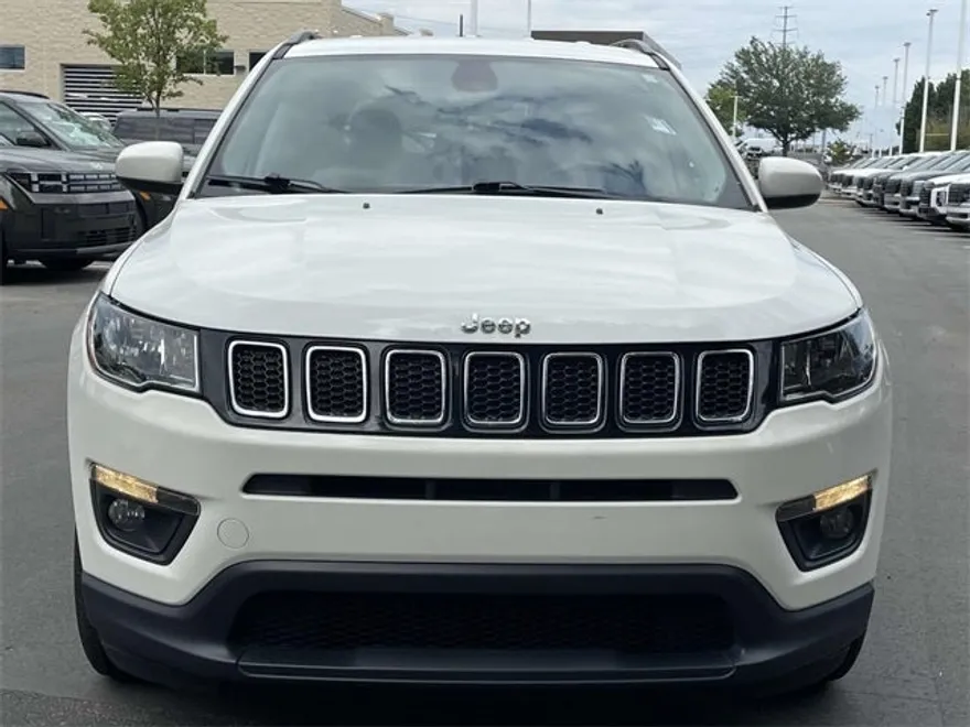 2021 Jeep Compass Latitude photo 1