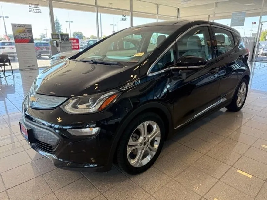 2017 Chevrolet Bolt EV photo 1
