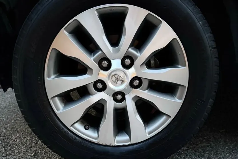 2015 Toyota Sequoia Limited Sport photo 1