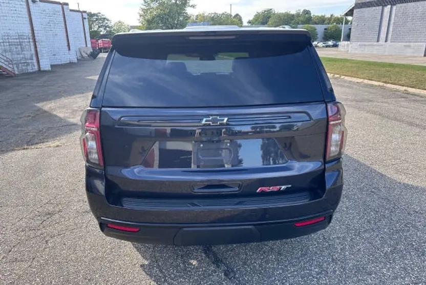 2023 Chevrolet Tahoe RST photo 1