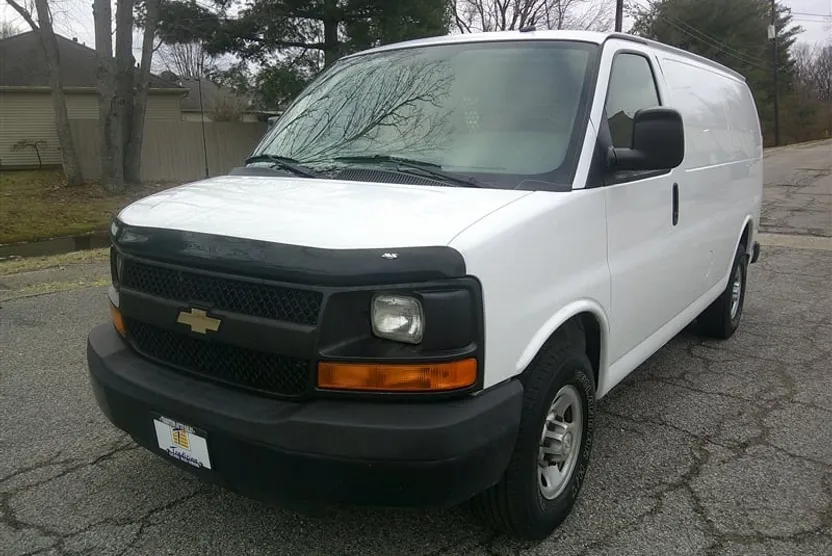 2015 Chevrolet Express 2500 Cargo photo 1