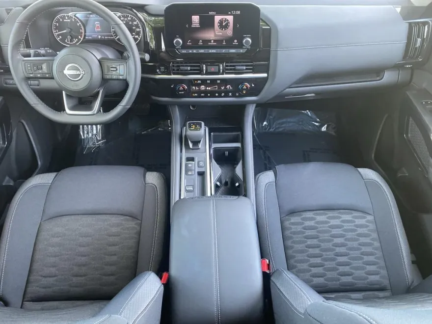2025 Nissan Pathfinder SV photo 1