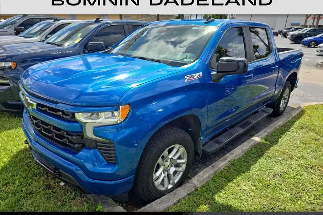 2023 Chevrolet Silverado 1500 RST photo 1