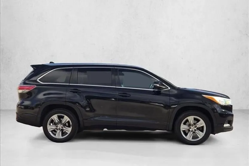 2015 Toyota Highlander Limited Platinum photo 1