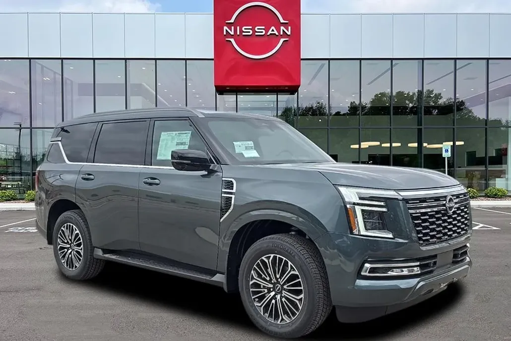 2025 Nissan Armada SL photo 1