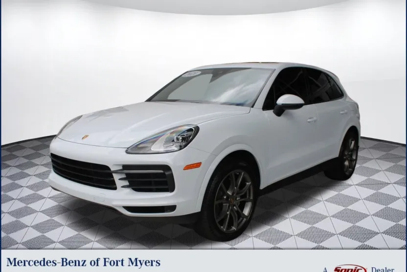 2021 Porsche Cayenne E-Hybrid photo 1